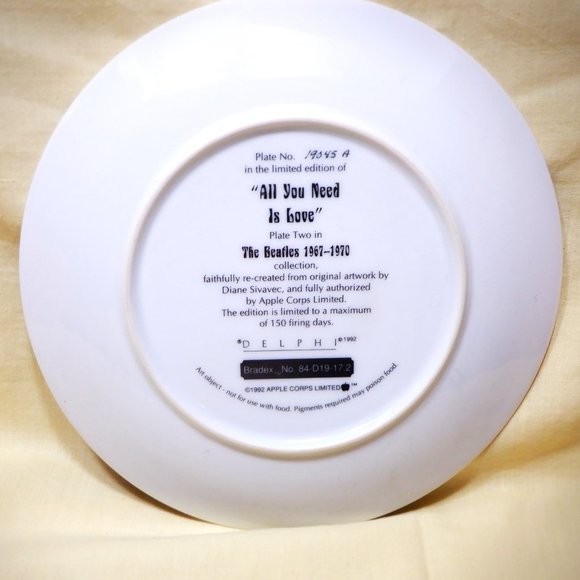 THE BEATLES *** ALL YOU NEED is LOVE *** Collector's Plate No.19045A - Picture 2 of 3